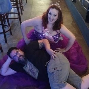 Meet your Posher, Howell